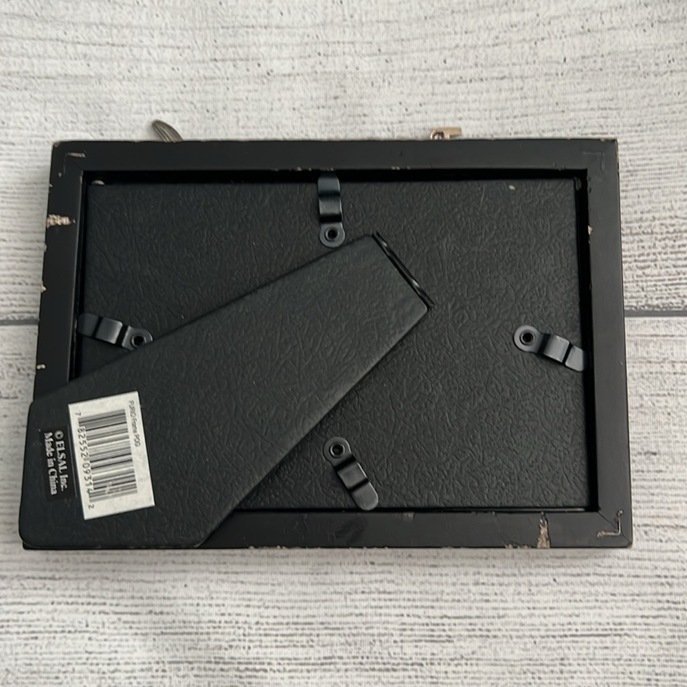 Picture Frame 👠 - Picture 2 of 2